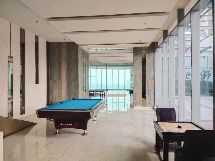 Countryside Luxury Suites - Supernova Noida New Delhi Exteriör bild